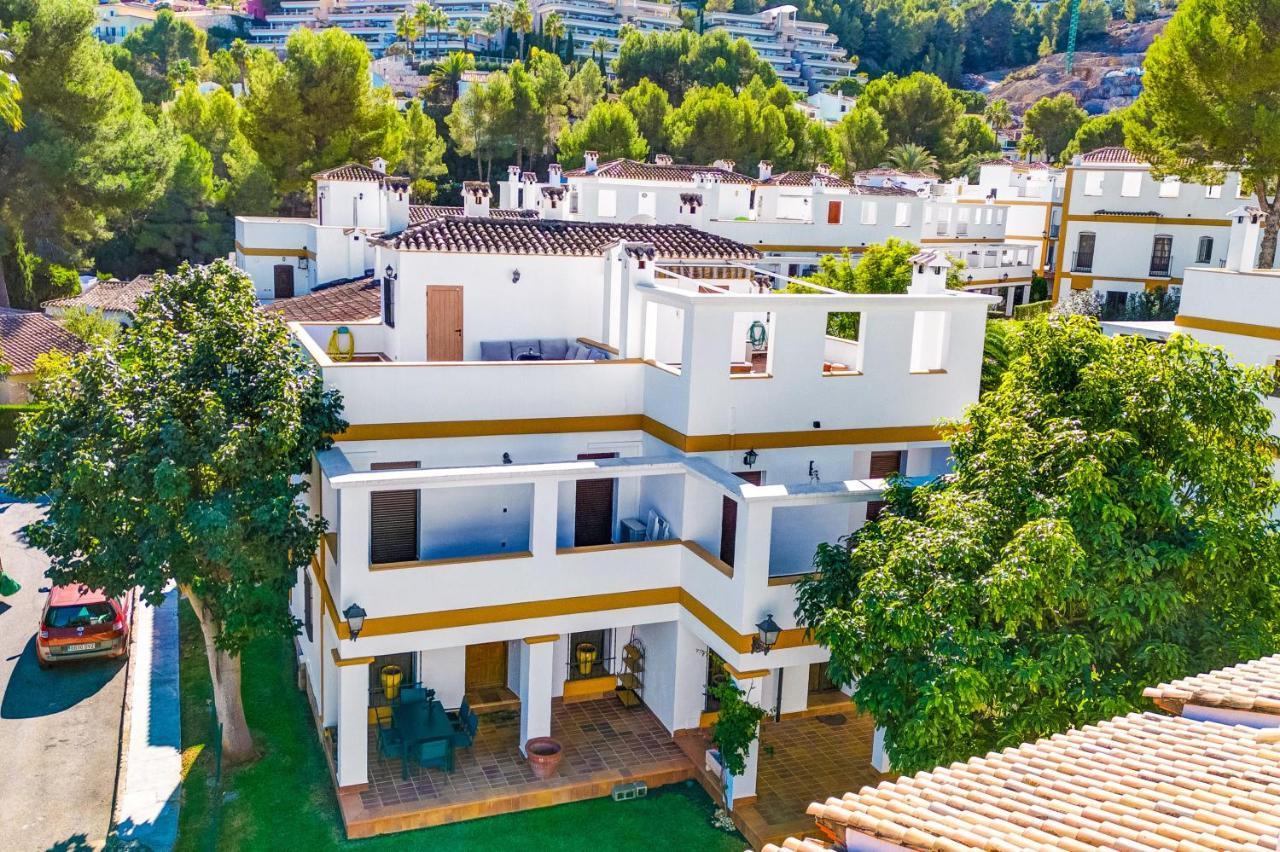 Ruhiges Eckreihenhaus Mit Pool In La Sella Zarzas One Denia Holiday home